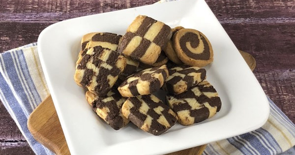Checkered Cookies